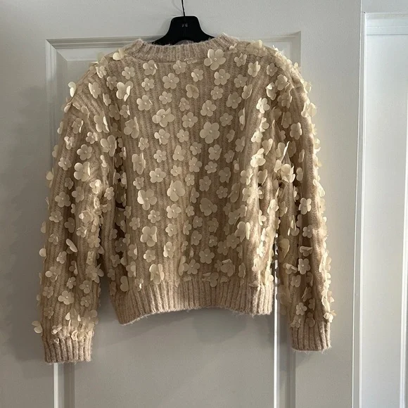 Zara Cream Floral Sweater - Picture 4 of 6